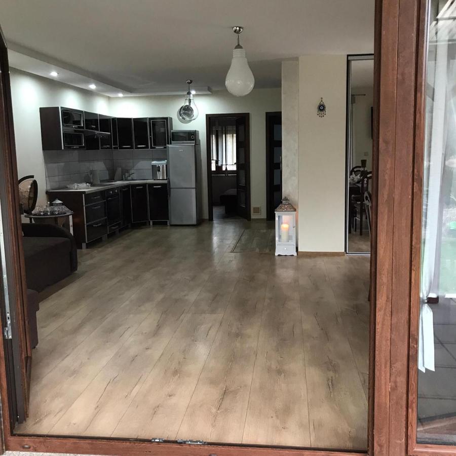 Urokliwy Domek Nad Brzegiem Jeziora Lubiatów Exterior foto